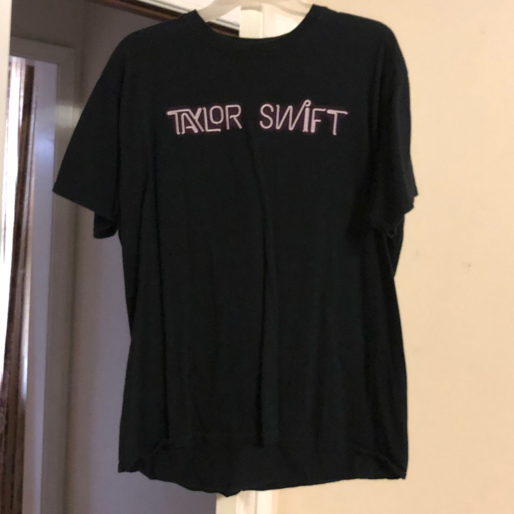 Taylor Swift tour shirt
